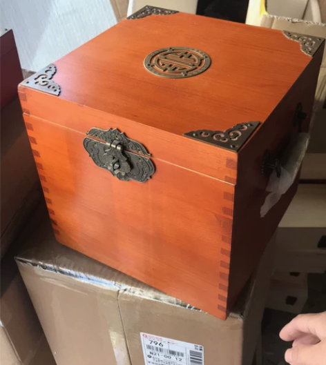 秒杀瑕疵款45包邮，带锁实木收纳盒 全实木...