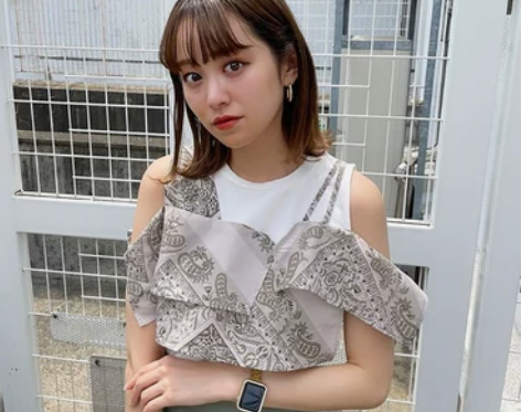 全新日系 复古印花拼接假两件露肩休闲背心女...
