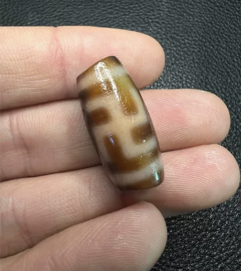 足以乱真的小卢红肉万字天珠#天珠 ，真正台...