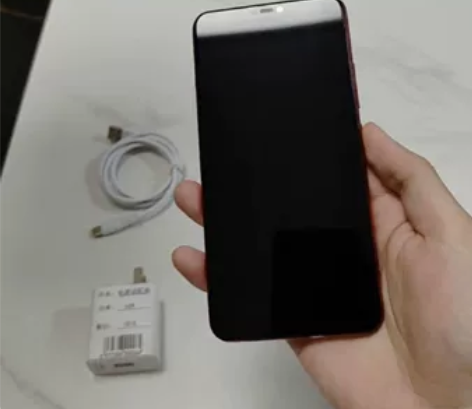 vivo z1i 4+128 屏幕完美无划...