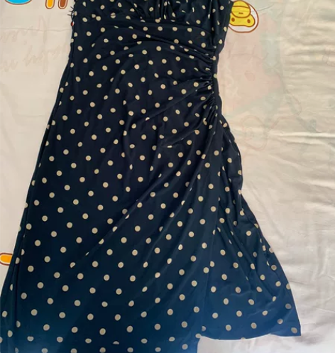 淑女连衣裙 胸围88cm 衣长98cm左右...