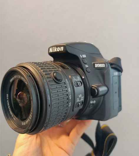 尼康D5600-18-55成色如图实物拍摄...