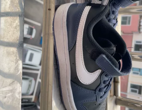 13c板鞋耐克，个人觉得不硬，挺舒服的。 ...