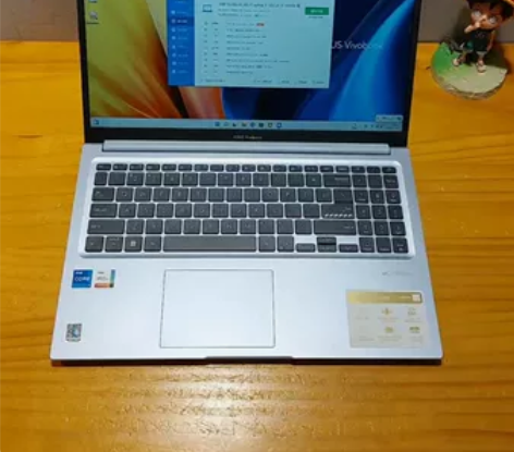 华硕无畏15 2022新款 12代i7 1...