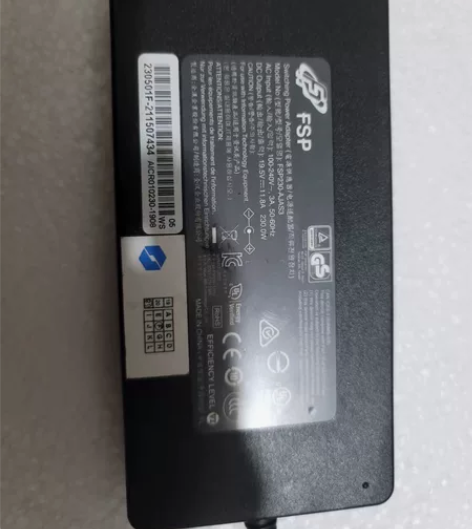 全汉230W电源适配器神舟战神T8机械革命...