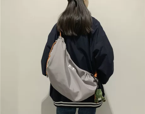 【初夏上新价】斜挎包男高级感单肩包大容量通...