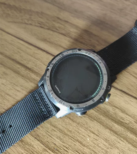 garmin D2 charlie 单表头...