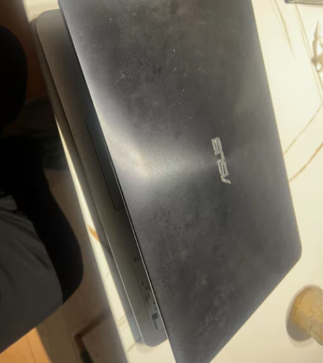 华硕i7笔记本,电源两头有点开胶,风扇有噪...