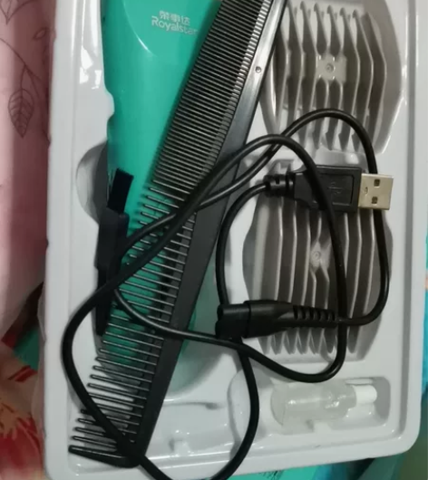荣事达婴儿理发器，就用过一次，孩子是女孩，...