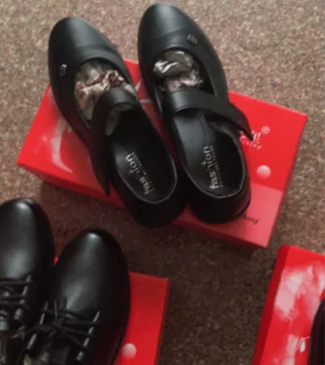 老人鞋妈妈鞋平底春秋季牛皮单鞋，低帮舒适 ...