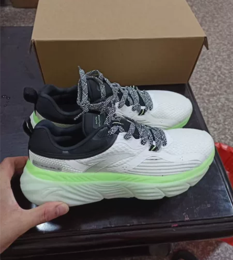 安踏易系列综训运动鞋男鞋 仓库库存断码40...