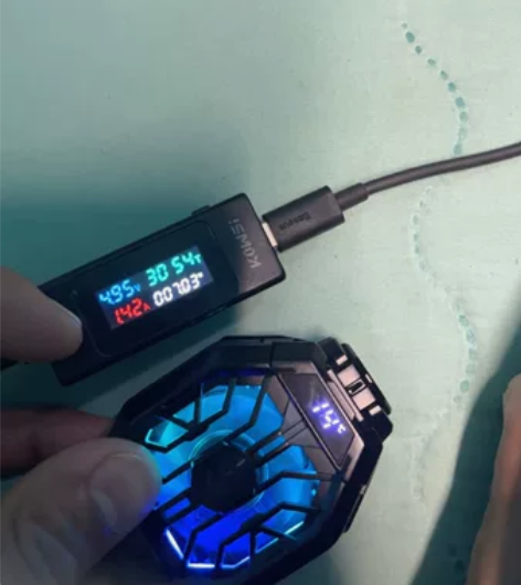 黑鲨散热2pro99新 感兴趣的话点“我想...