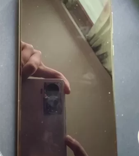 华为mate50.... 自己看配件都在,...