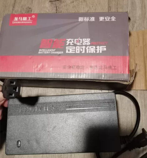 龙马精工三叉T型通用头 电单车充电器48V...