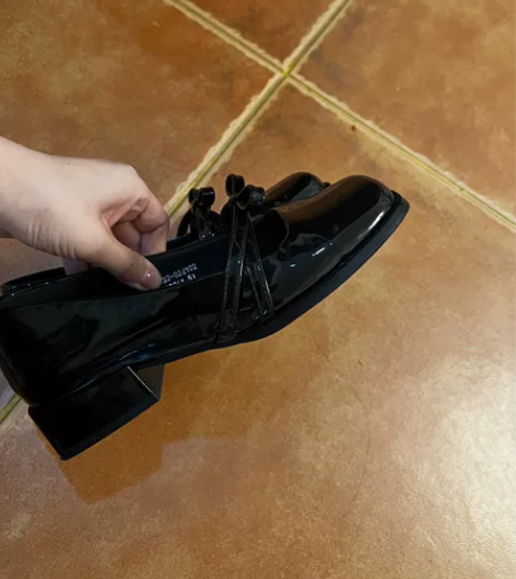 zll女鞋皮鞋通勤 穿一次?几乎全新36￥...