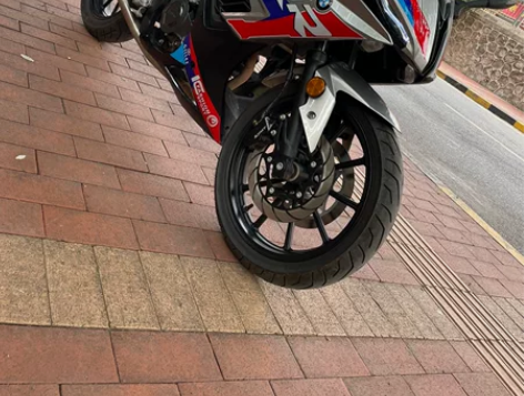 【个人自用。保证全车无修无事故，螺丝都没拧...