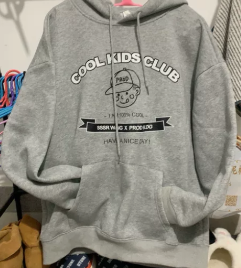 灰色加绒卫衣 XL男女同款 就是袖口有点痕...