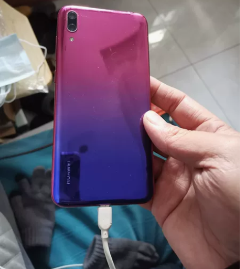 低价转让华为畅享9，4+128，原装无修，...