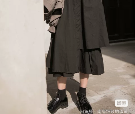 中长款不规则白色半身裙女宽松A字工装高腰褶...