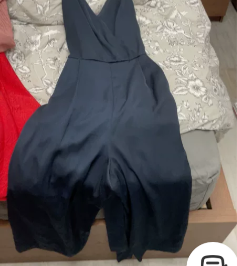 H##amp；amp；M连体裤，很气质，穿...