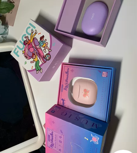 睿量耳机 原价74。现在55 全新没使用过...