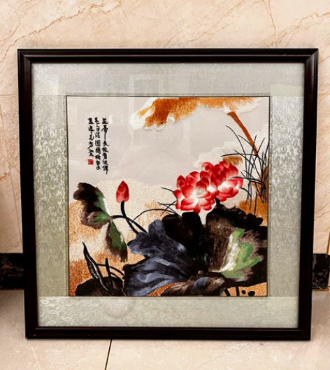 中国风刺绣画，尺寸63*63CM，展厅样板...