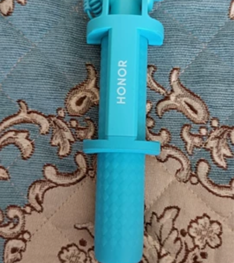 荣耀手机自几乎全新,包邮不讲价 感兴趣的话...