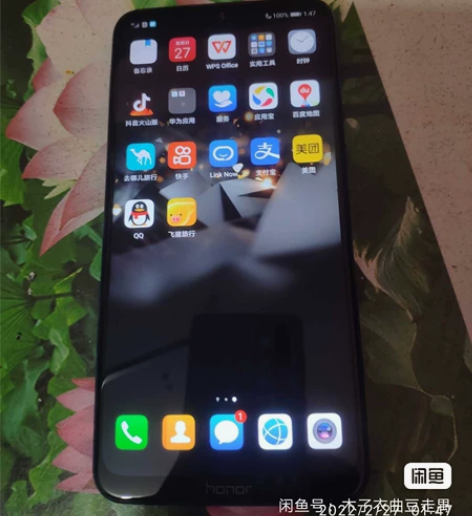 手机荣耀Max8，无磕碰，无维修，各方面使...