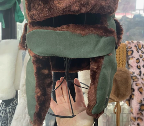 全新 处理一批老式雷锋帽编号1，店里原价5...