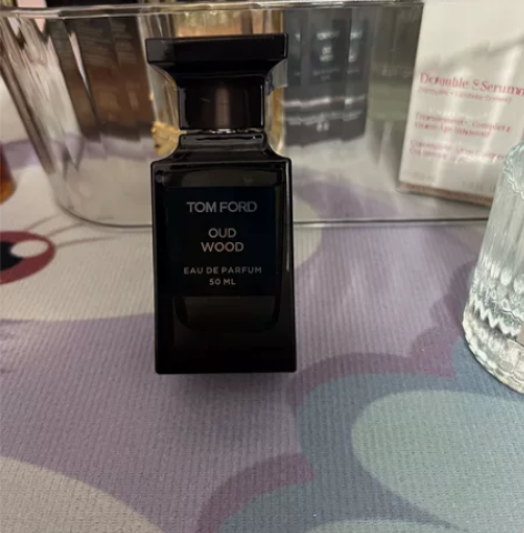 乌木沉香香水50ml 用过两三次 保质期到...