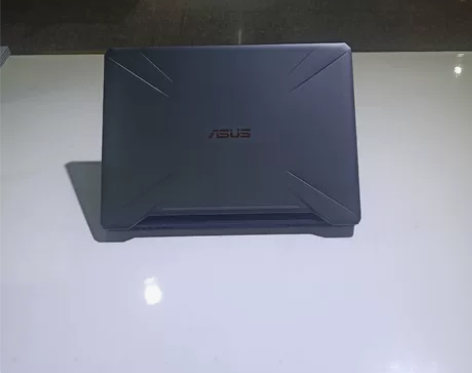 游戏本，华硕飞行堡垒，i7-8750 处理...