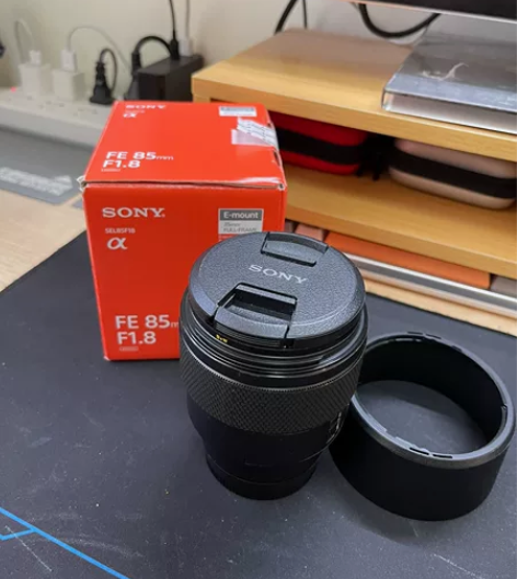 索尼镜头,85 f1.8,全身贴膜,全套包...