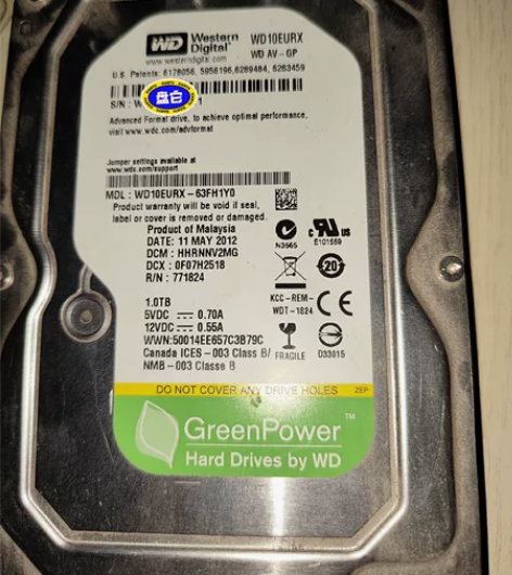 金士顿ddr4 2400 8g内存两条，七...