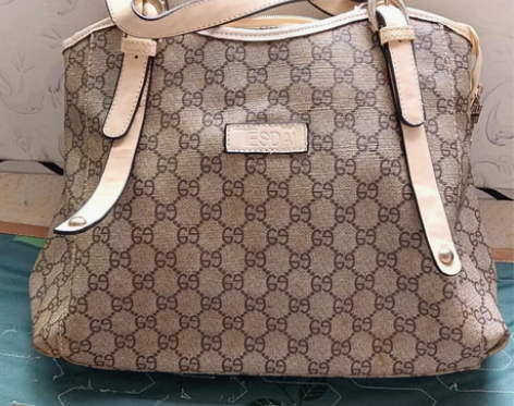 女士手提包，如图 有意私或直拍，不退不换明...