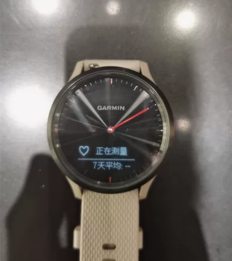 佳明vivomove HR指针式智能运动手...