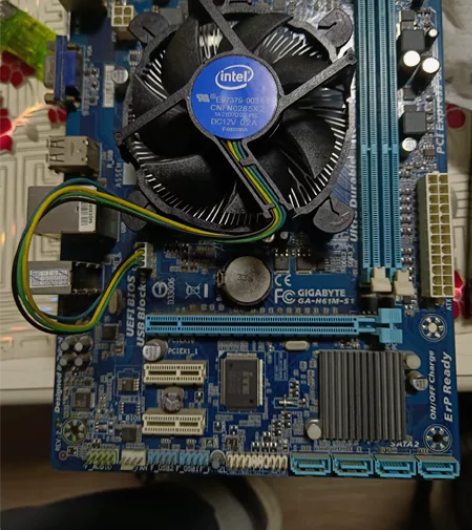 拆机闲置主板CPU和风扇打包出120包邮！...