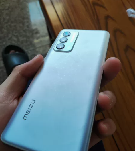 魅族18等风8+256边框还有后盖有磨损 ...