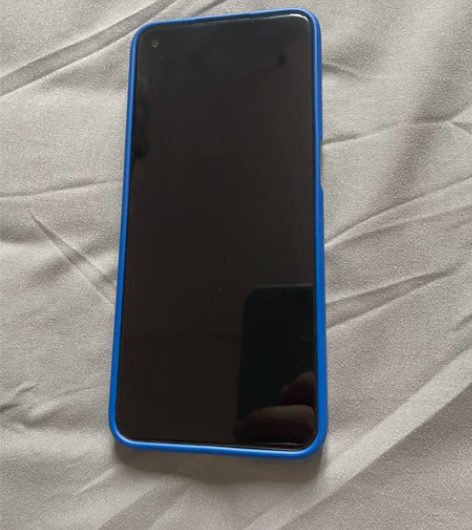 realme Q3 128G  手机背部有...