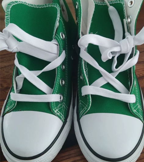 全新巨航帆布鞋，40码。 感兴趣的话点“我...