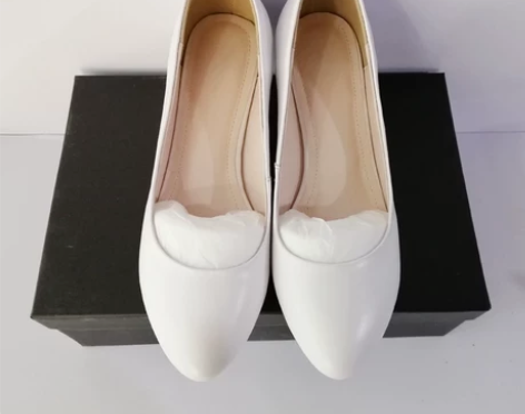 白色5cm圆头高跟鞋 细跟浅口真皮 单位定...