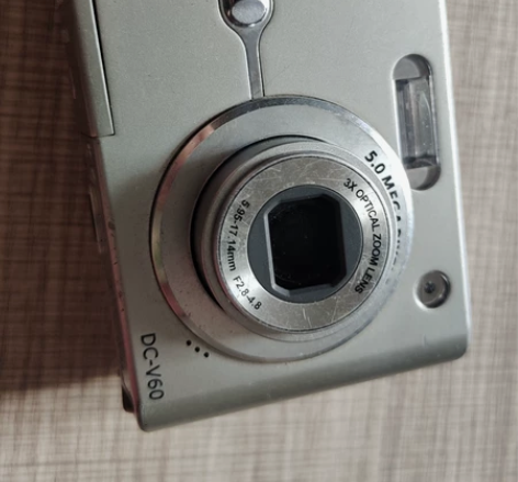 出一台爱国者数码相机,型号是DC-V60,...
