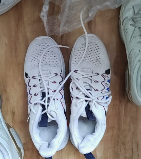 安踏跑步鞋，当时在实体店买的可支持走验货宝...