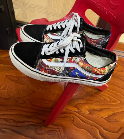 vans米老鼠联名白菜价出了42码 感兴趣...