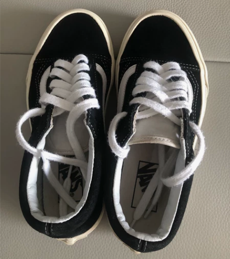 VANS翻毛皮板鞋36(22.5CM),瘦...