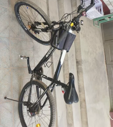 美利达公爵600，24速的，换车出售900...