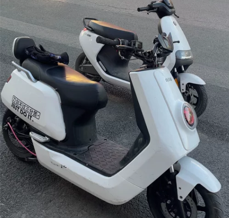 小牛电动72420拉3000w在保 感兴趣...