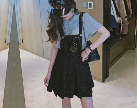 ?牛仔背带裙女2020春秋女装新款早春泫雅...