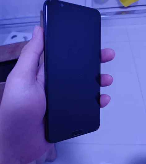 自用九成新荣耀v10，6+128无拆无修，...