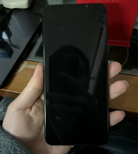 黑鲨3 6+128 腾讯黑鲨游戏手机3外观...