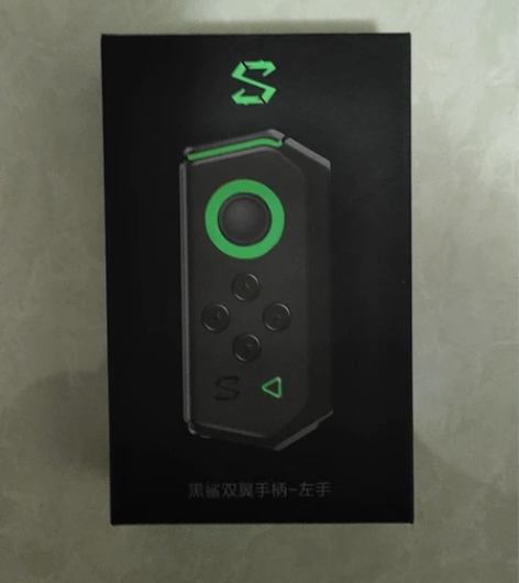 出黑鲨游戏手柄左手99新，只用过两次 感兴...